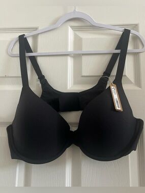 SKIMS Seamless T-Shirt Bra NEW with tags in Onyx black